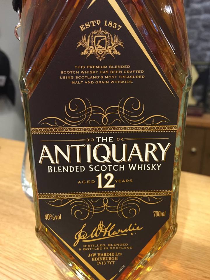 The Antiquary – Aged 12 Years – Blended Scotch Whisky