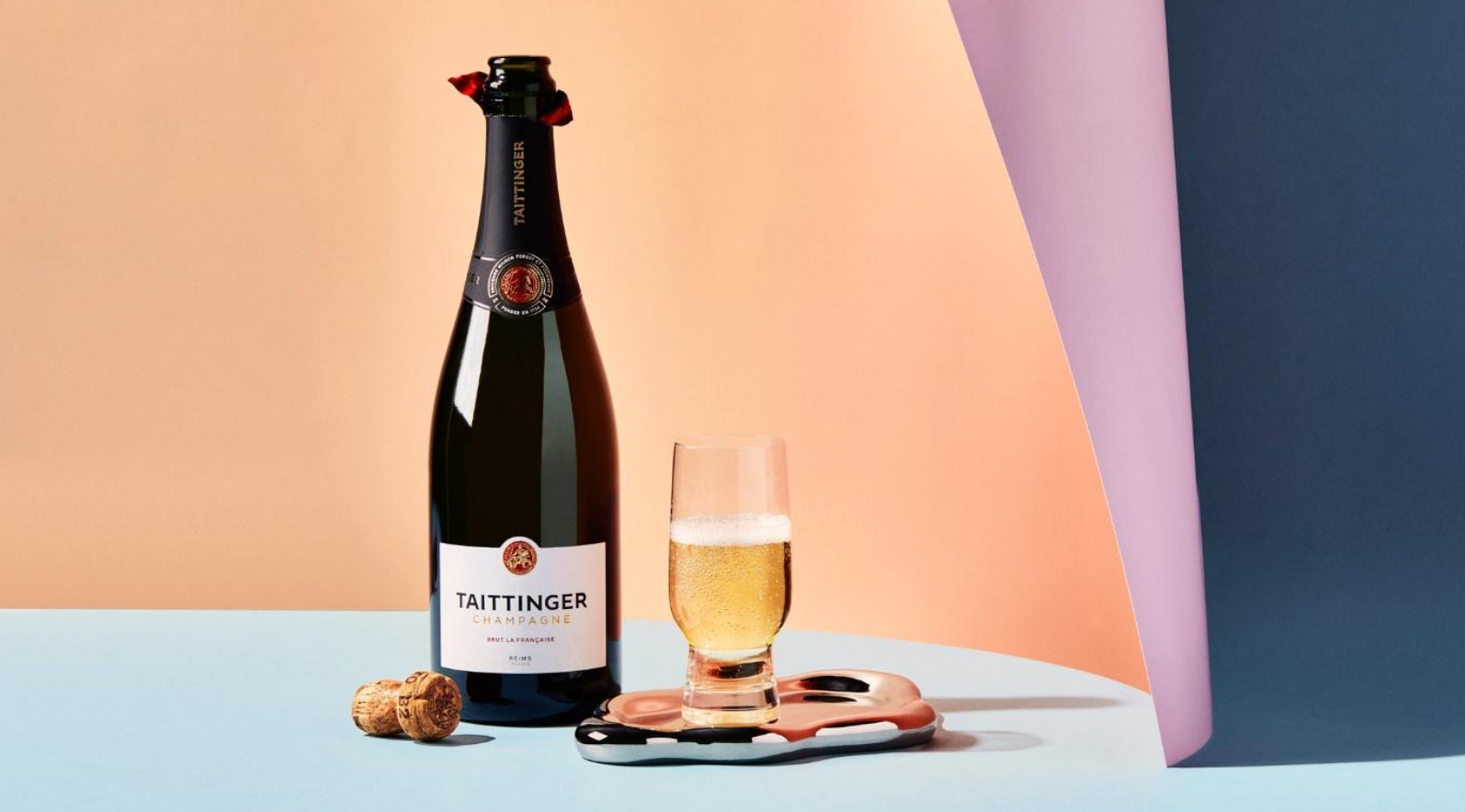 Delta fête 100 ans d’excellence en s’associant à la maison Taittinger : l’alliance du luxe en vol