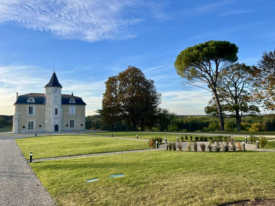 Château Plain Point: A Gravity-Flow Cellar in Service of the Fronsac Terroir Shi Yuzhu china